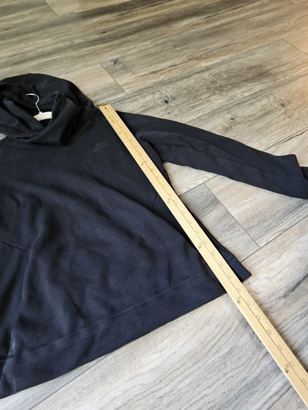Nike sleek black